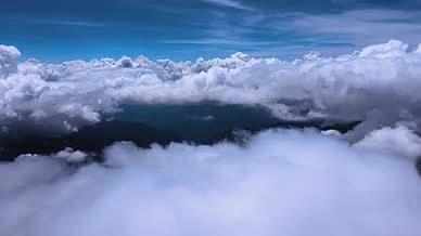 4K航拍云海云上飞机视角视频的预览图